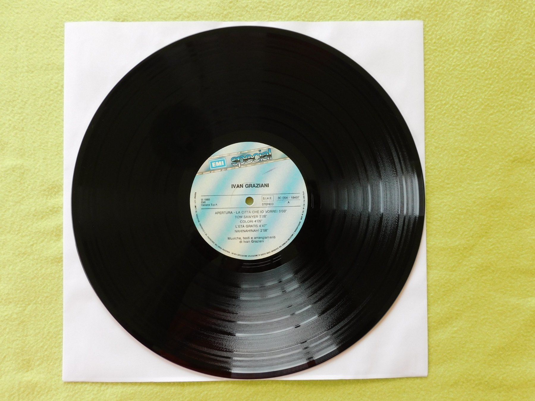 Dischi in vinile: Ivan Graziani – Same – EMI Special – Usato da Emmenbrücke venduto da Dickens 2
