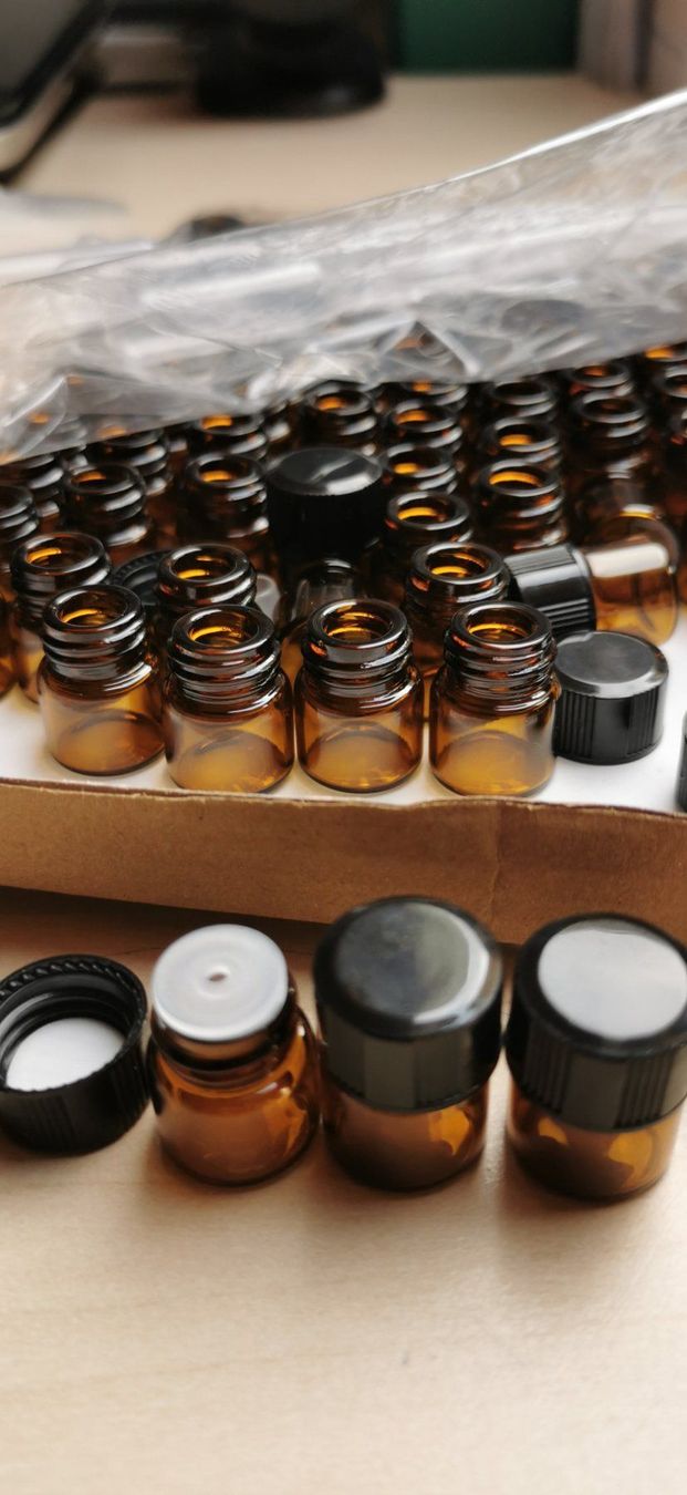 Sonstiges Geschirr & Gläser: 84-teilig probe Vial – Neu (gemäss Beschreibung) aus Oberkulm von Preneur 2