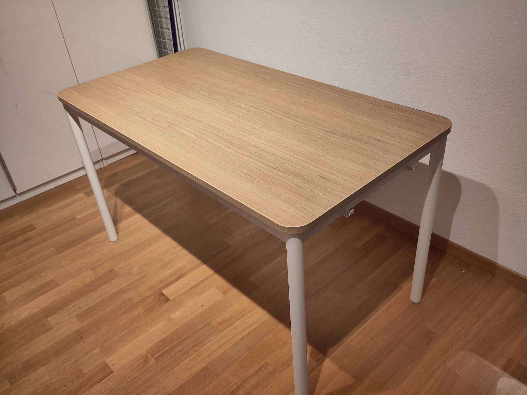 Ikea Scrivanie: IKEA Tisch "Tommaryd" 130x70 – Usato da Zürich venduto da sgozh 1