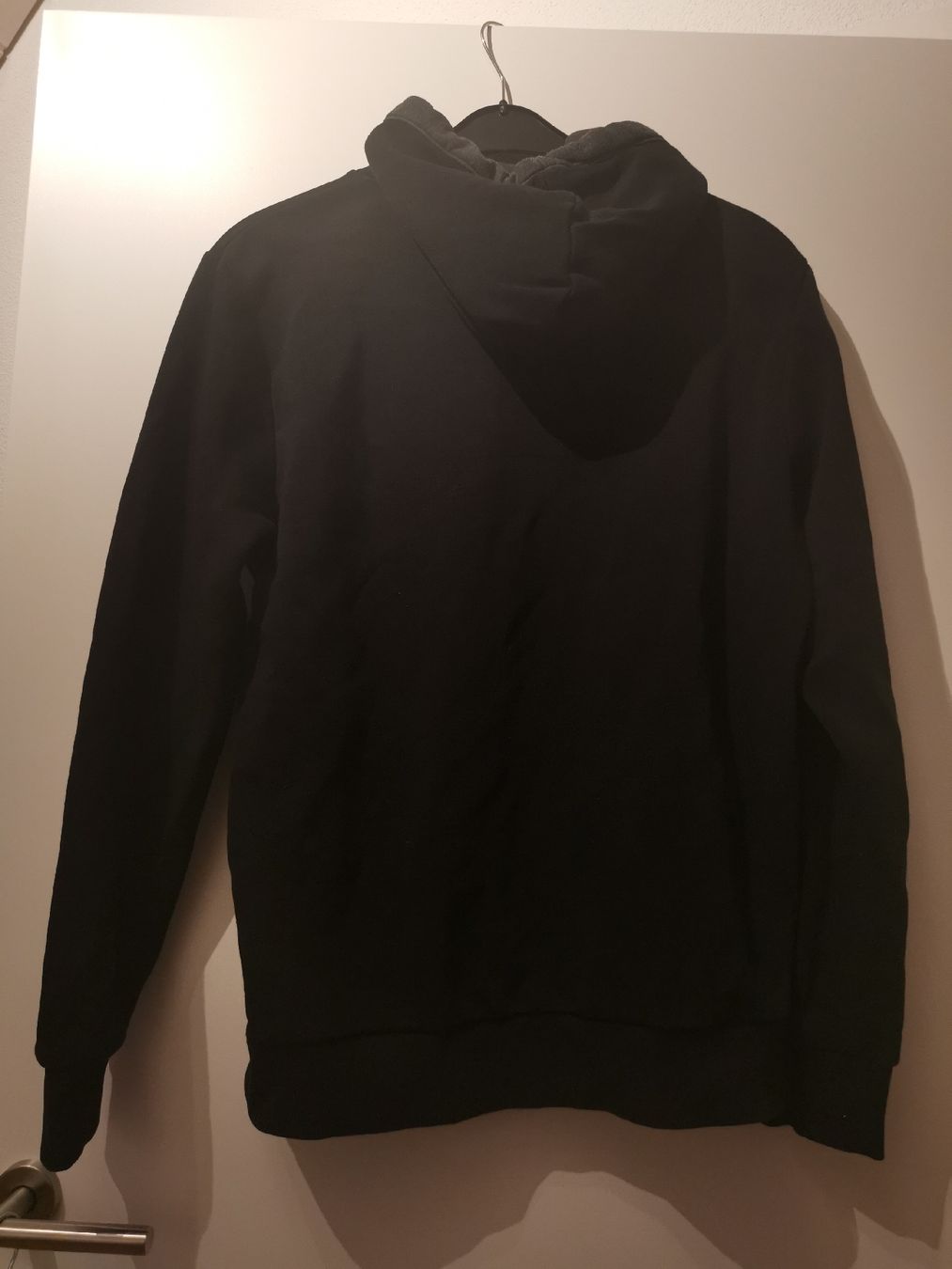 Maglioni & Felpe: INDICODE Herren Kapuzenpullover Grösse L schwarz – Usato da Gelfingen venduto da Meierbeat 4