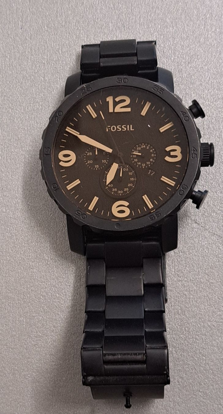 Fossil Orologi: Fossil Herren-Chronograph in Schwarz mit großem Gehäuse. – Usato da Biel/Bienne venduto da Sasha4u