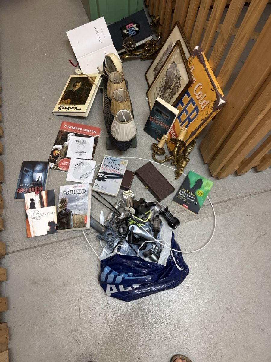 Tutte le decorazioni: Flohmarkt diverse  – Usato da Siebnen venduto da Micha1307