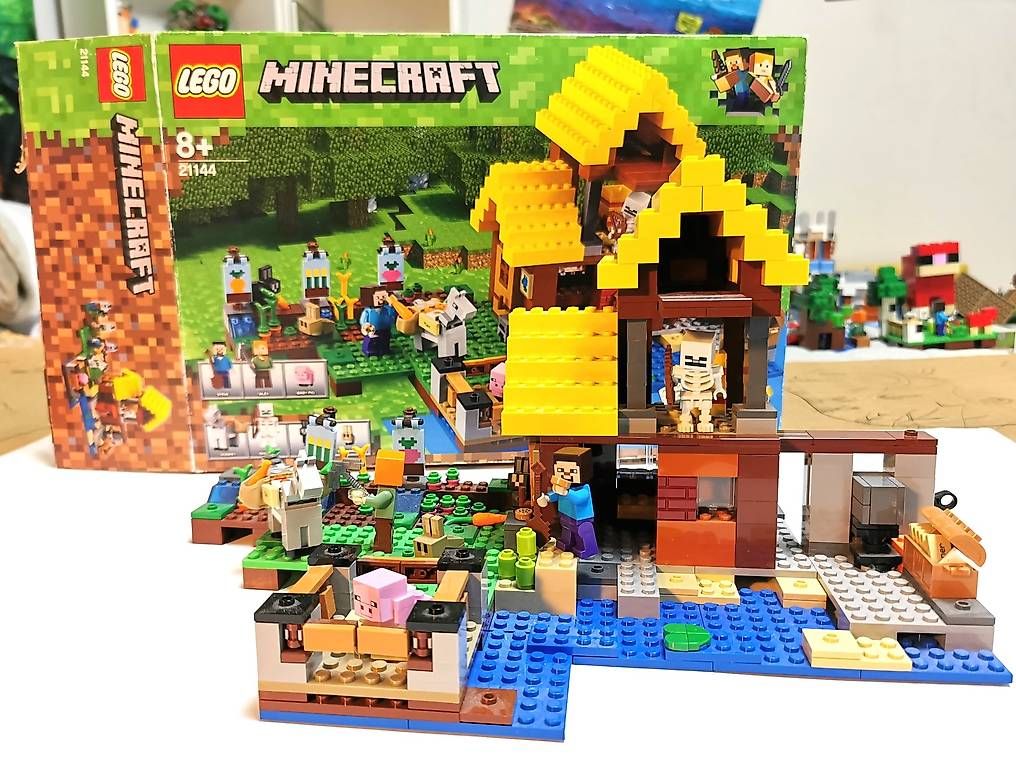 Lego Baukästen: Lego Minecraft 21144 – Gebraucht aus Golino von emi_6l62