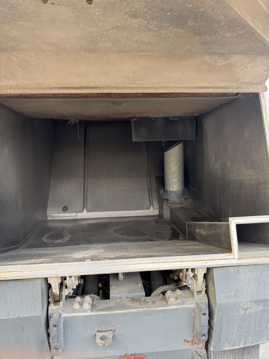 Aebi Tutte le macchine: Putzmaschine MFH 5000 – Usato da Uffikon venduto da Deutz6206 2