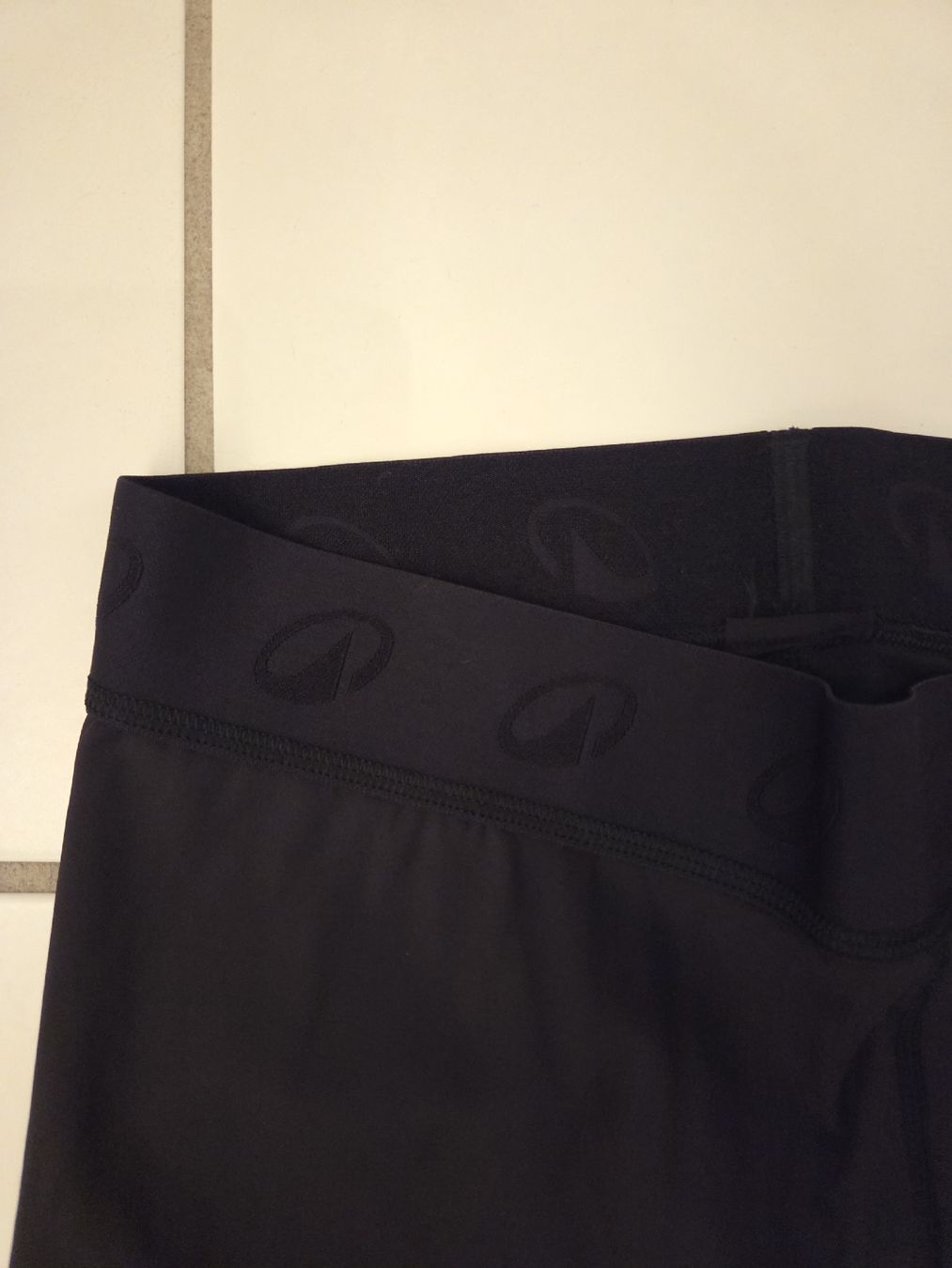 Decathlon Leggings: Sporthose Domyos – Usato da Unterkulm venduto da Manubasso 1