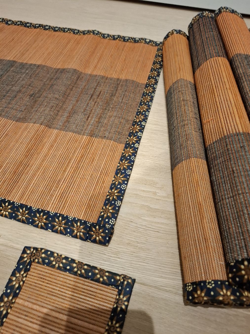 Sottobicchieri: 8 placements / Platzset + 8 coasters – Usato da Zürich venduto da pto_6wfs 1