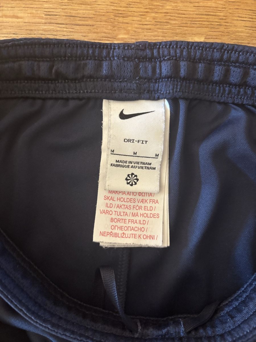 Nike Hosen: FCZ Hose, Nike, Kindergrösse M – Neu (gemäss Beschreibung) aus Bad Zurzach von jim_n97g 2