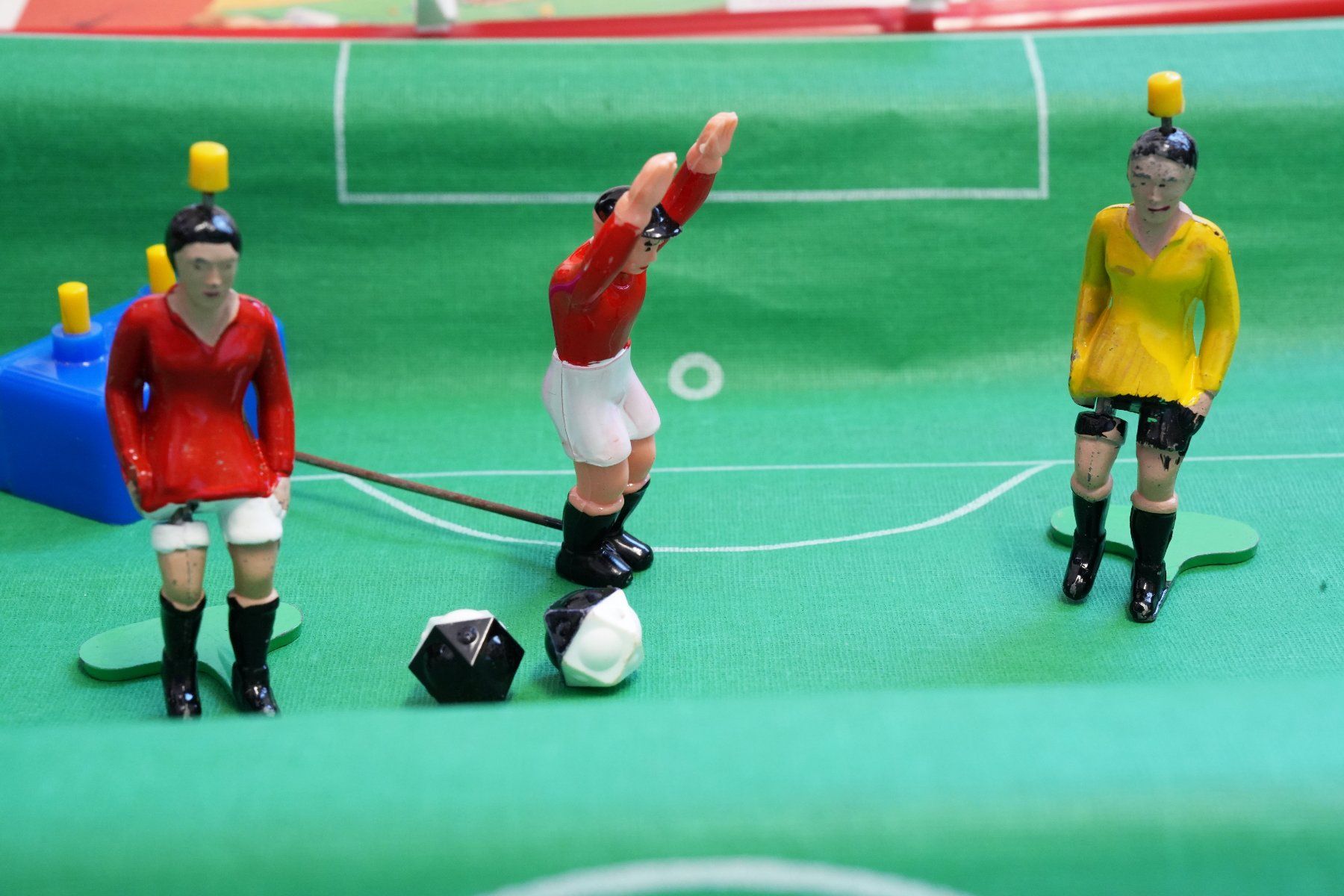 Tipp Kick Giochi: Tipp-Kick Tischfussball – Usato da Zürich venduto da Myomesin 1
