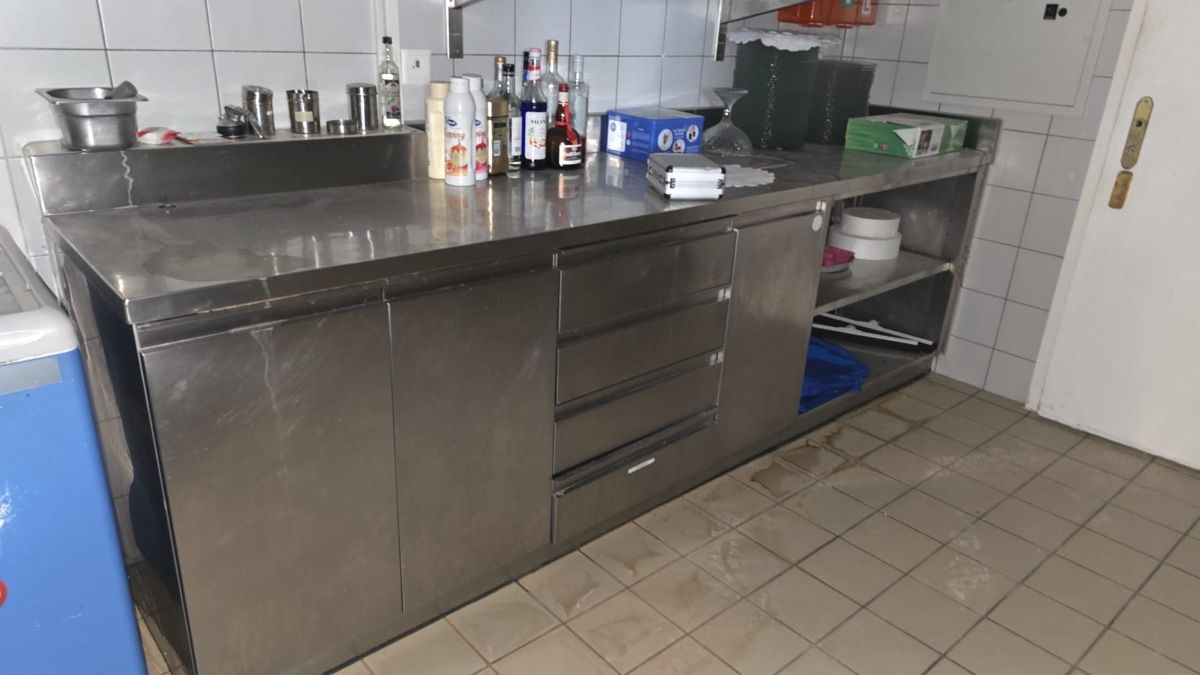 Cucine complete: Küchen chromestall gestell – Usato da Bilten venduto da vjo_qpx5
