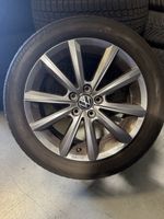 Jantes alu VW  avec pneus hiver Bridgestone état 185/60/R16