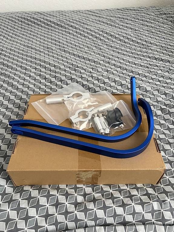 Accessori per altri veicoli: Paramani moto universali – Nuovo e nell'imballaggio originale da Locarno venduto da pet_wzt8