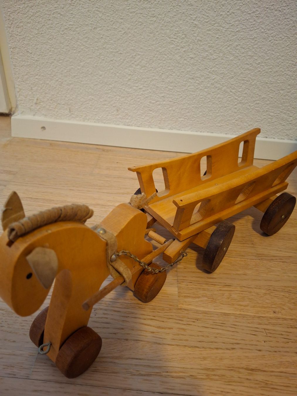 Carrozzine per bambole: Alter Puppenwagen & -kutsche – Usato da Dietikon venduto da Hwengi 1