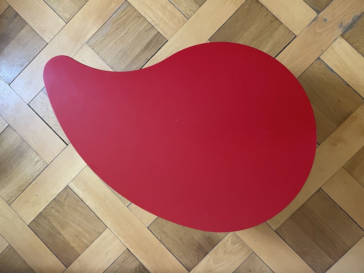 Tables: Salon Tisch - Red Side Table Metal Legs – D'occasion à Zürich par woqqy 1