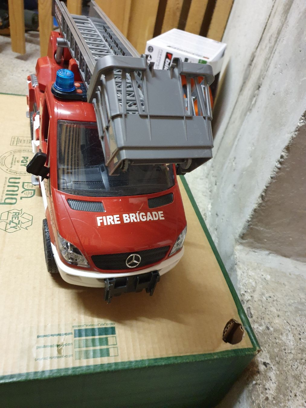 Giocattoli: Feuerwehr Auto – Usato da Ittigen venduto da Ziok187 1
