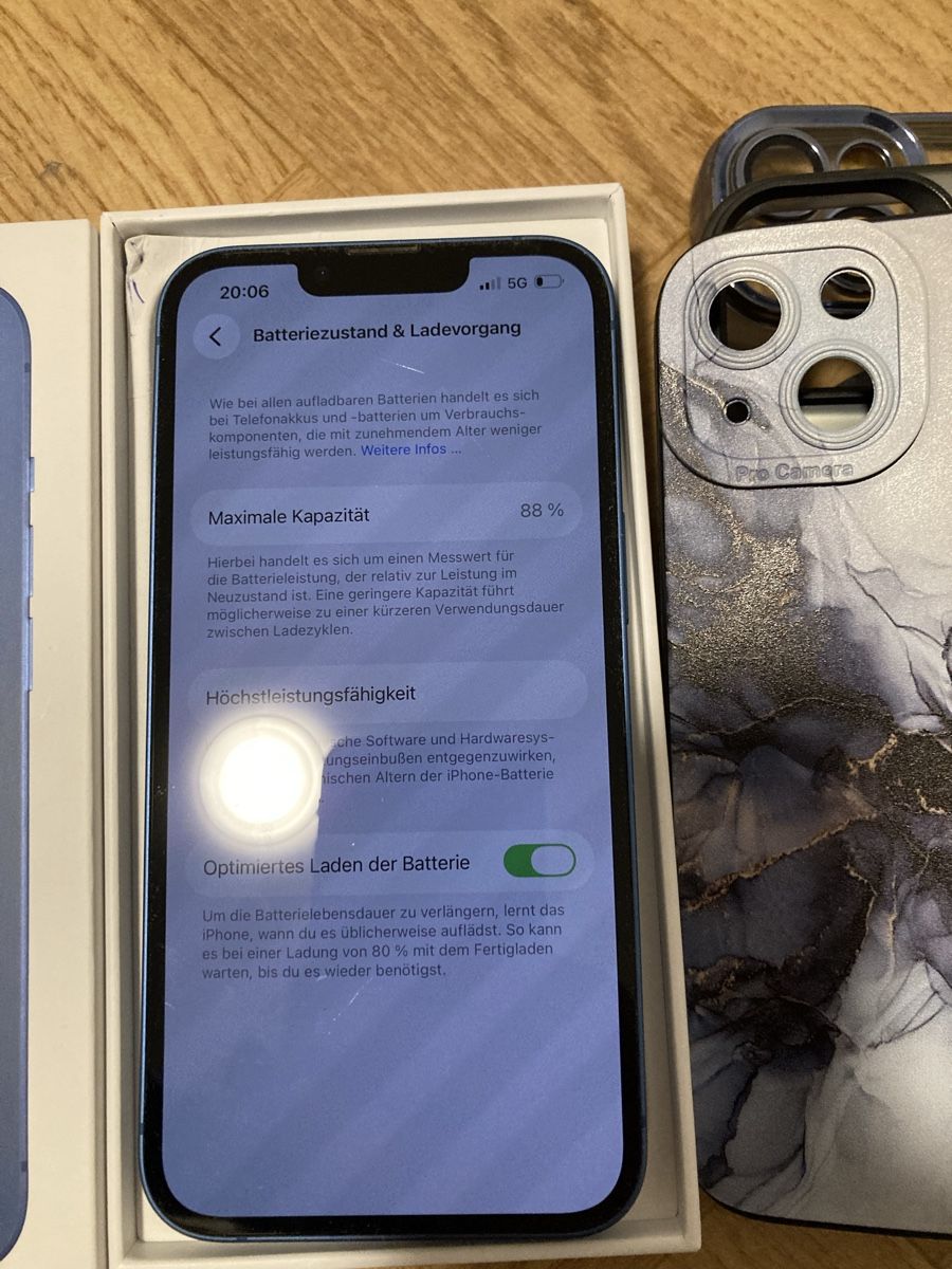Apple Telefoni cellulari / Smartphones: iPhone 13 Blau 128 gb – Usato da Schaan venduto da meh_zd8z 1