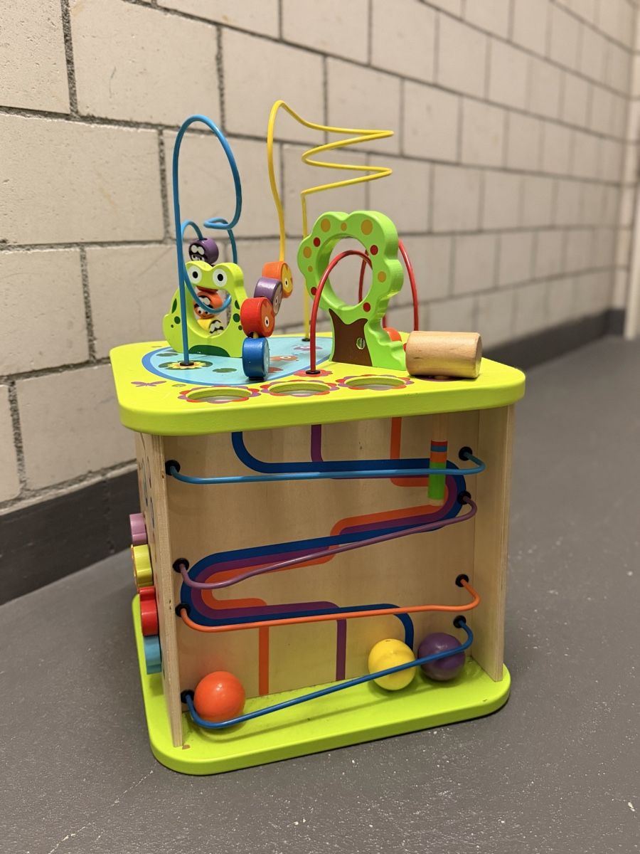 Hape Giocattoli: Hape Five-Sided Activity Cube - Great Fun for Babies! – Usato da Zürich venduto da SUJI21 1