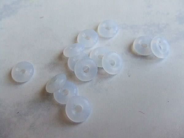 Perle (finte): 2 Stopper Perle Gummi 8mm weiss – Nuovo (secondo la descrizione) da Alpnachstad venduto da perlengaby