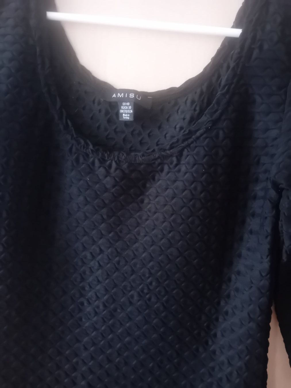 Vestiti: Schwarzes Kleid Gr. 40 elastischer Stoff – Usato da Allschwil venduto da Beautyskin 1