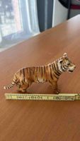 Figurine de collection tigre en plastique