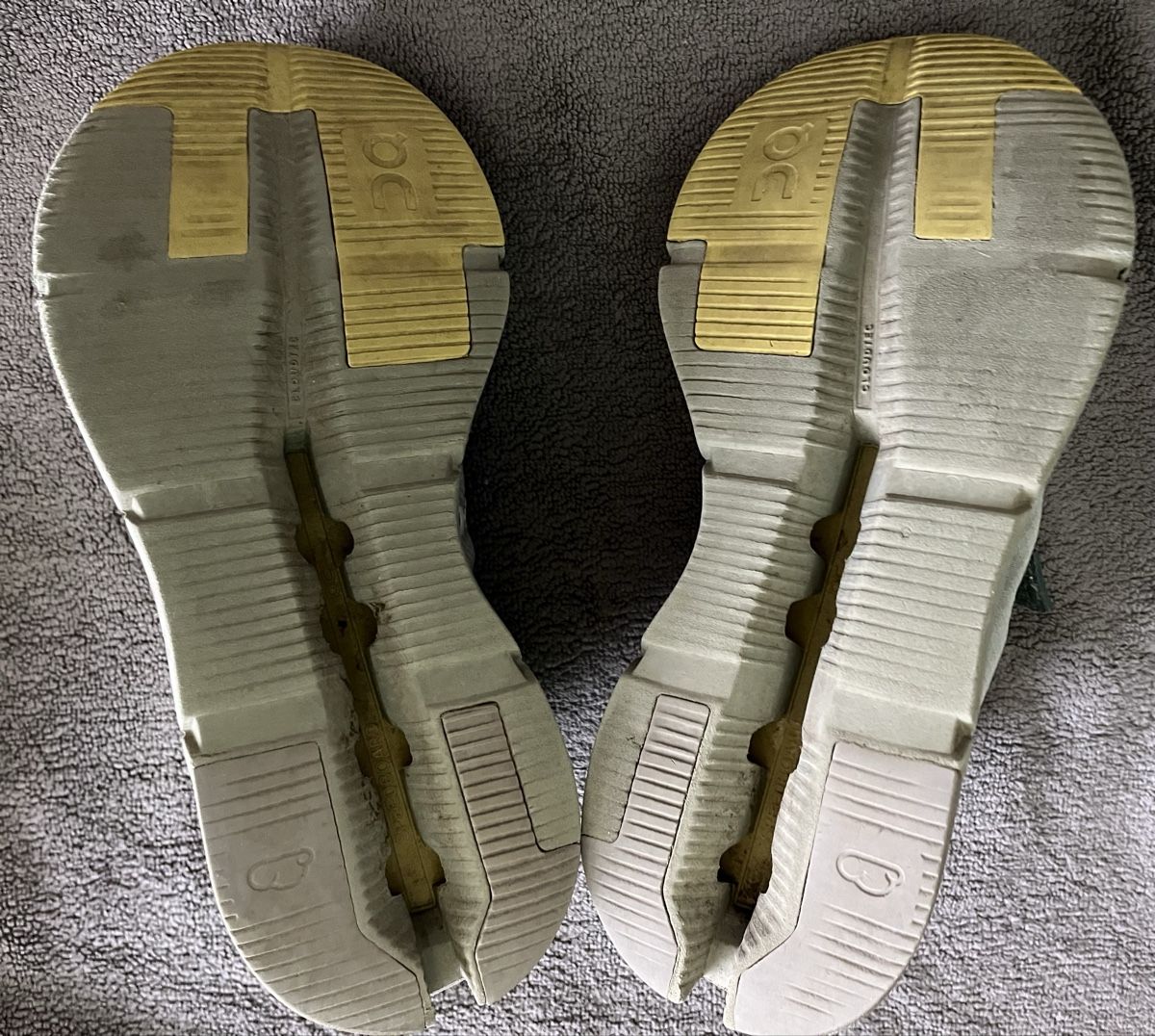 On Scarpe da donna: On Running Cloudnova Laufschuhe, Gr:  38,5 – Usato da Zürich venduto da MariaSusanne 5
