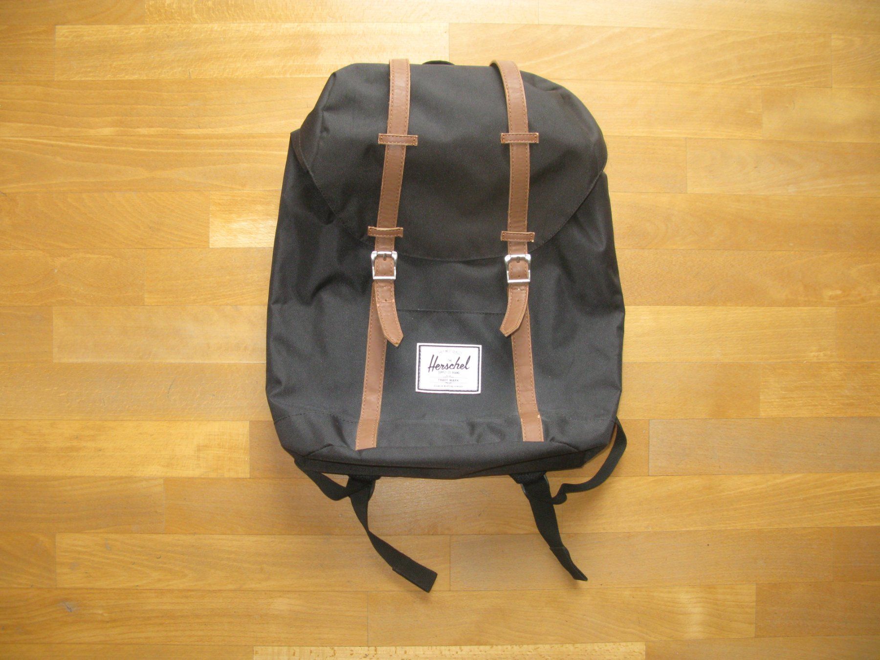 Herschel Zaini: klassischer original Herschel Rucksack in schwarz – Usato da Meilen venduto da Krokodil307 1