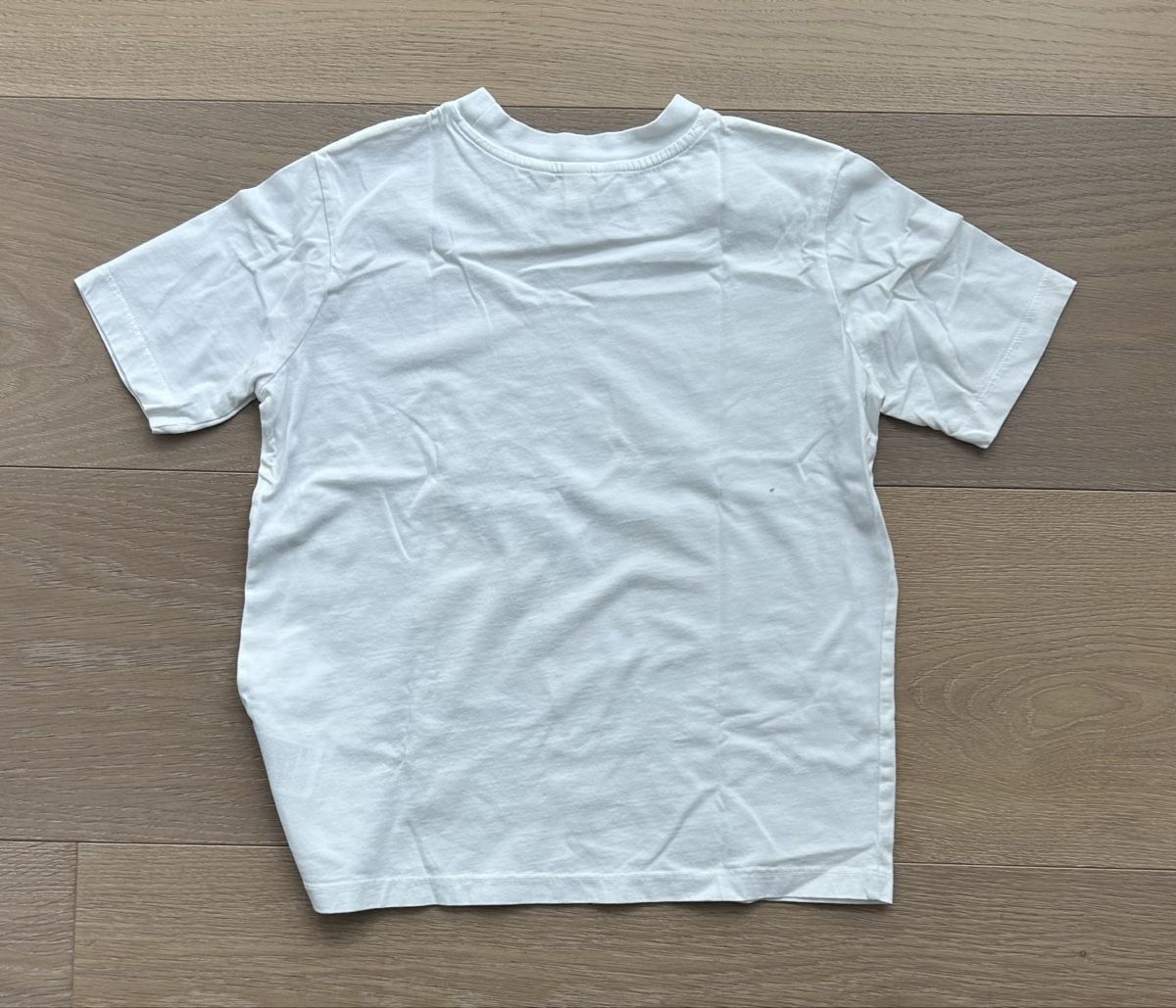 H&M T-shirt: H&M Pineapple Soda Graphic T-Shirt – Usato da Zug venduto da mbe_t5j2 1