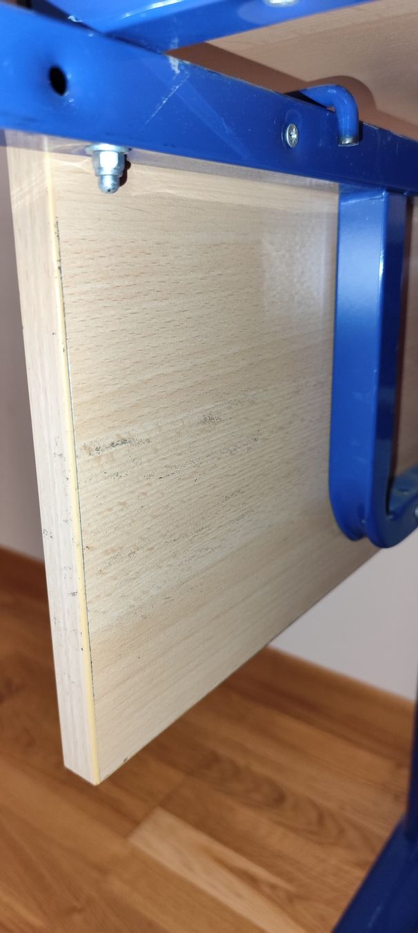 Schreibtische: Gebrauchter Holz Schreibtisch / Kinderpult – Gebraucht aus Winterthur von nis_l6k5 3