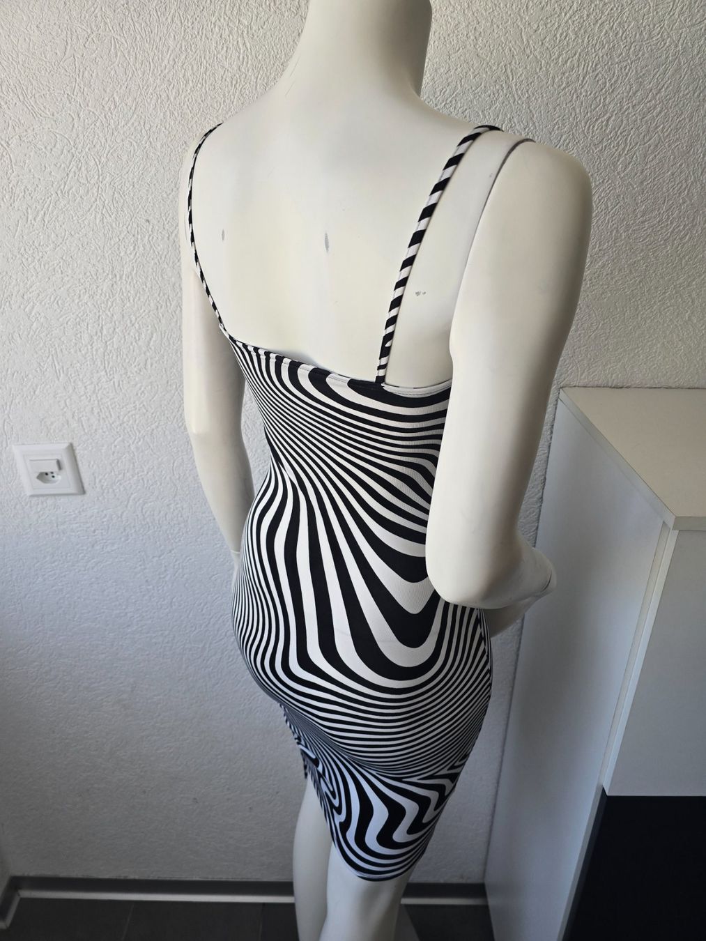 Kleider: Robe moulante "psychédélique" T-XS – Neu (gemäss Beschreibung) aus Les Verrières von kitel79 6