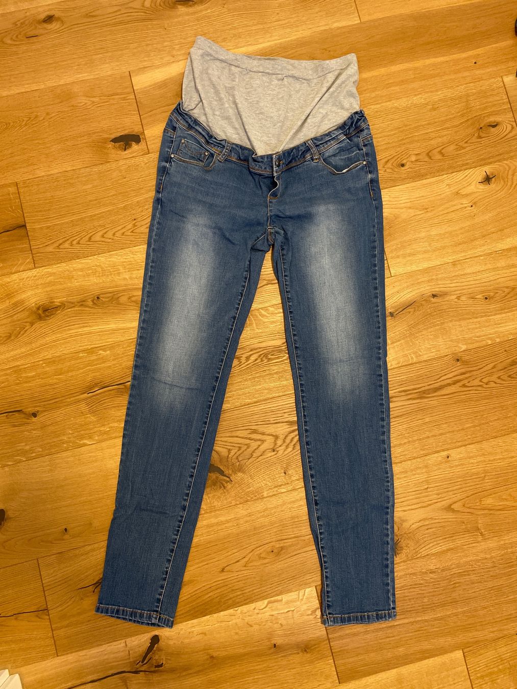 Mamalicious Jeans: Mamalicious Umstandsjeans, Grösse 32/34 – Usato da Riedt b. Erlen venduto da f.brown