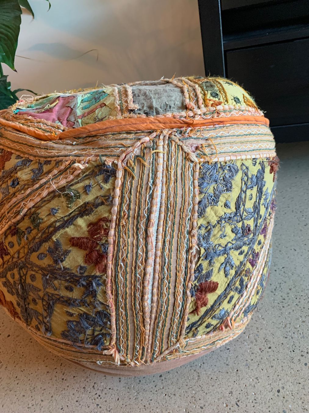 Sgabelli: Hocker (Sitzkissen / Pouf) – Usato da Winterthur venduto da cocisuff 2