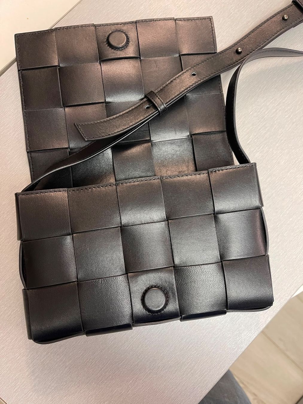 Bottega Veneta Borse da donna: Bottega Veneta Tasche – Nuovo (secondo la descrizione) da Davos Wolfgang venduto da sim_g5y7