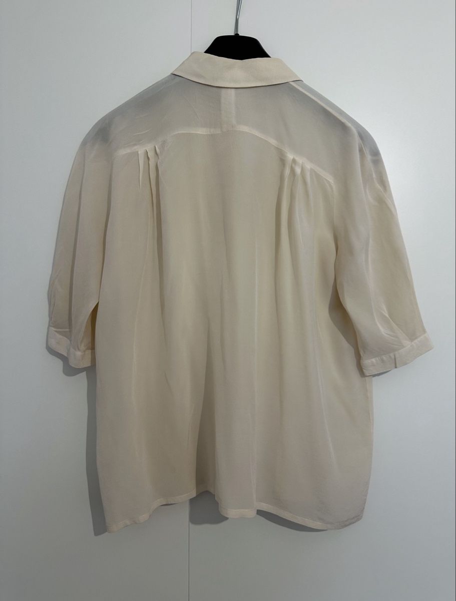 Blusen: Blouse cream short sleeve 100% silk M size – Gebraucht aus Luins von vvs_7kqr 2
