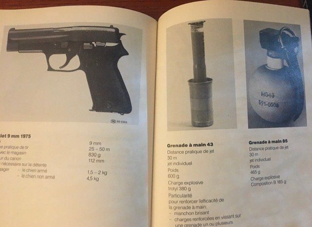 Libri: reglement armée suisse arme grenade char – Usato da Nyon venduto da 65d45 2