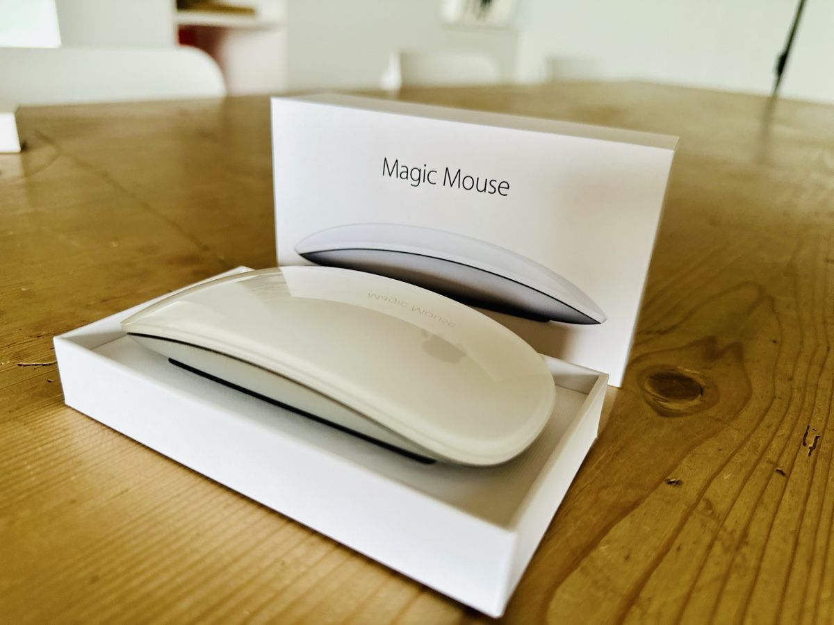 Apple Souris: Apple Magic Mouse 2 Modell A1657 guter Zustand – D'occasion à Eschenbach LU par Mauz77 1