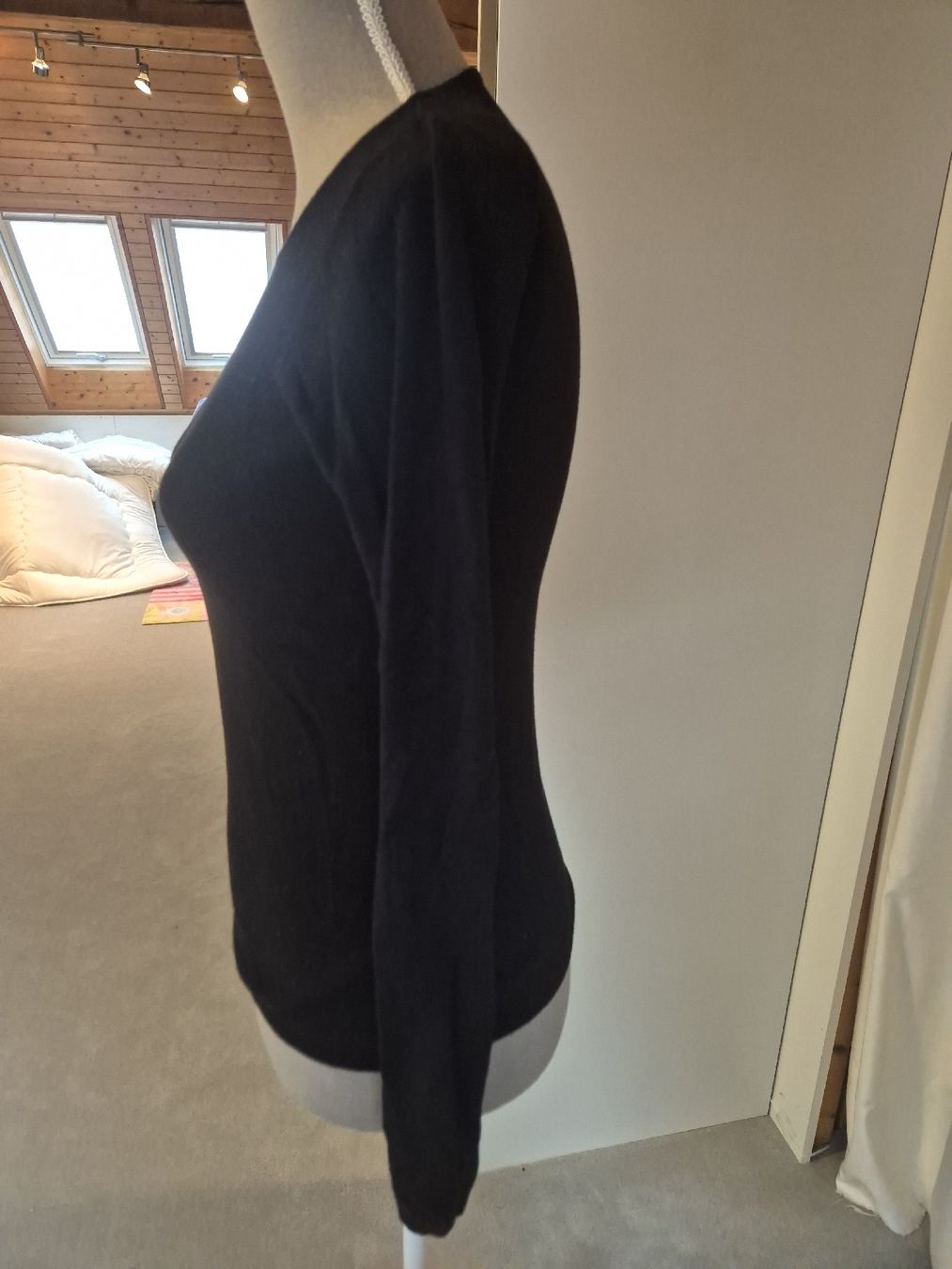 Maglioni & Felpe: Damen leichte Pulli gerippt schwarz Rundhals Chicorée  – Usato da Zürich venduto da Drago670 3
