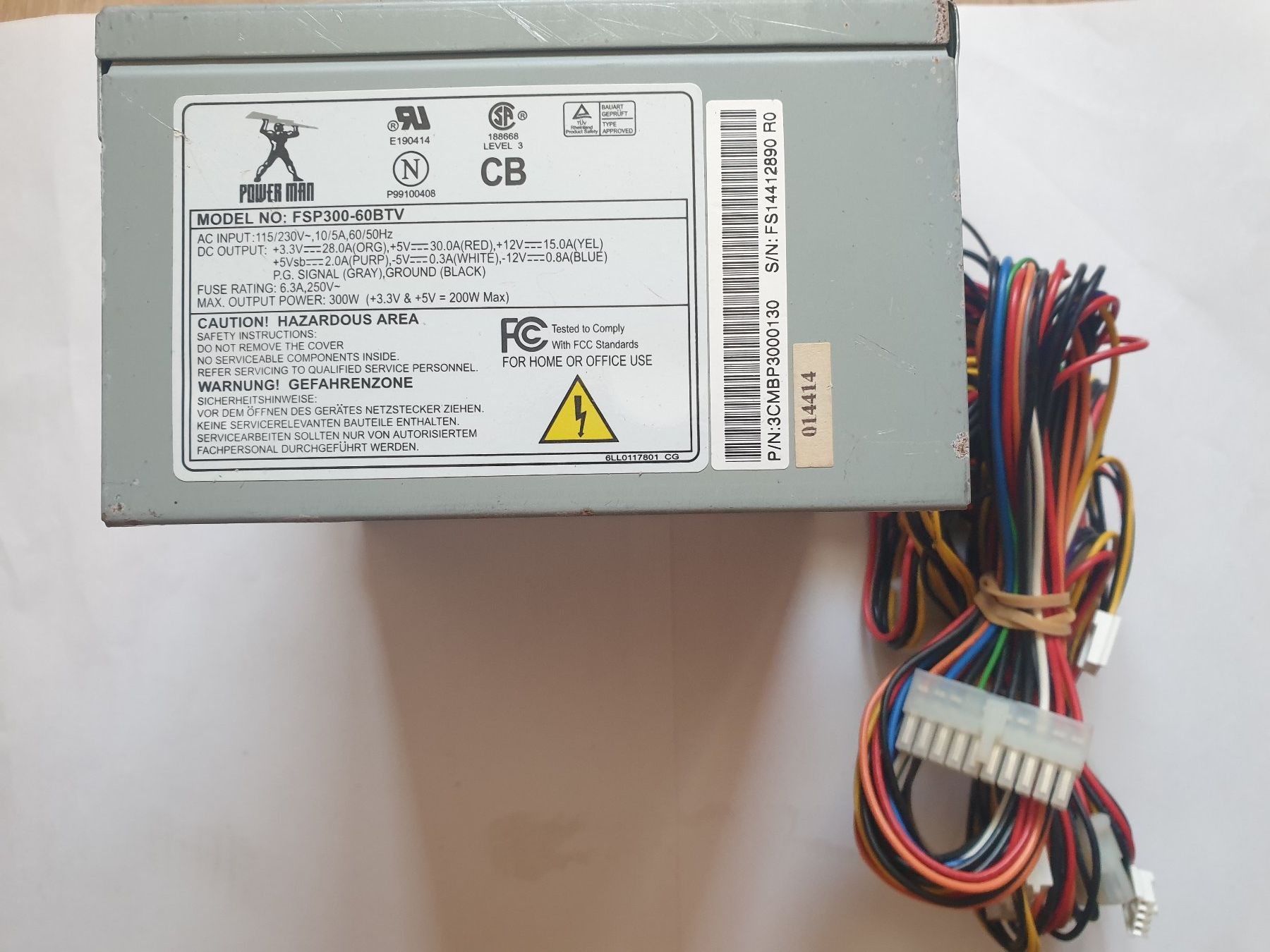 Elektronikbauteil: Alimentation PC LC420H-12 / pas testée – Gebraucht aus Moudon von Amaroli7 1