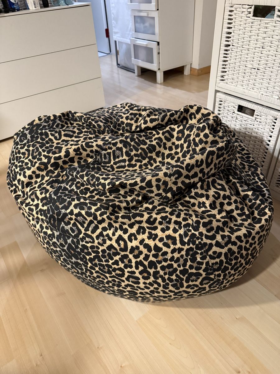 Poltrone: Leopardenmuster Sitzsack, neuwertig, super bequem! – Usato da Ennenda venduto da Sandi3 3