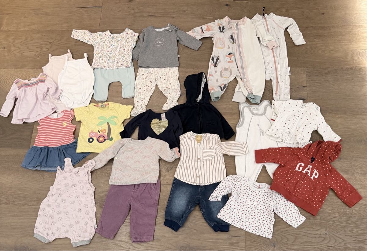Lotti & Set di vestiti: Kinderkleider-Paket Mädchen Grösse 62 – Usato da Bachenbülach venduto da nola690