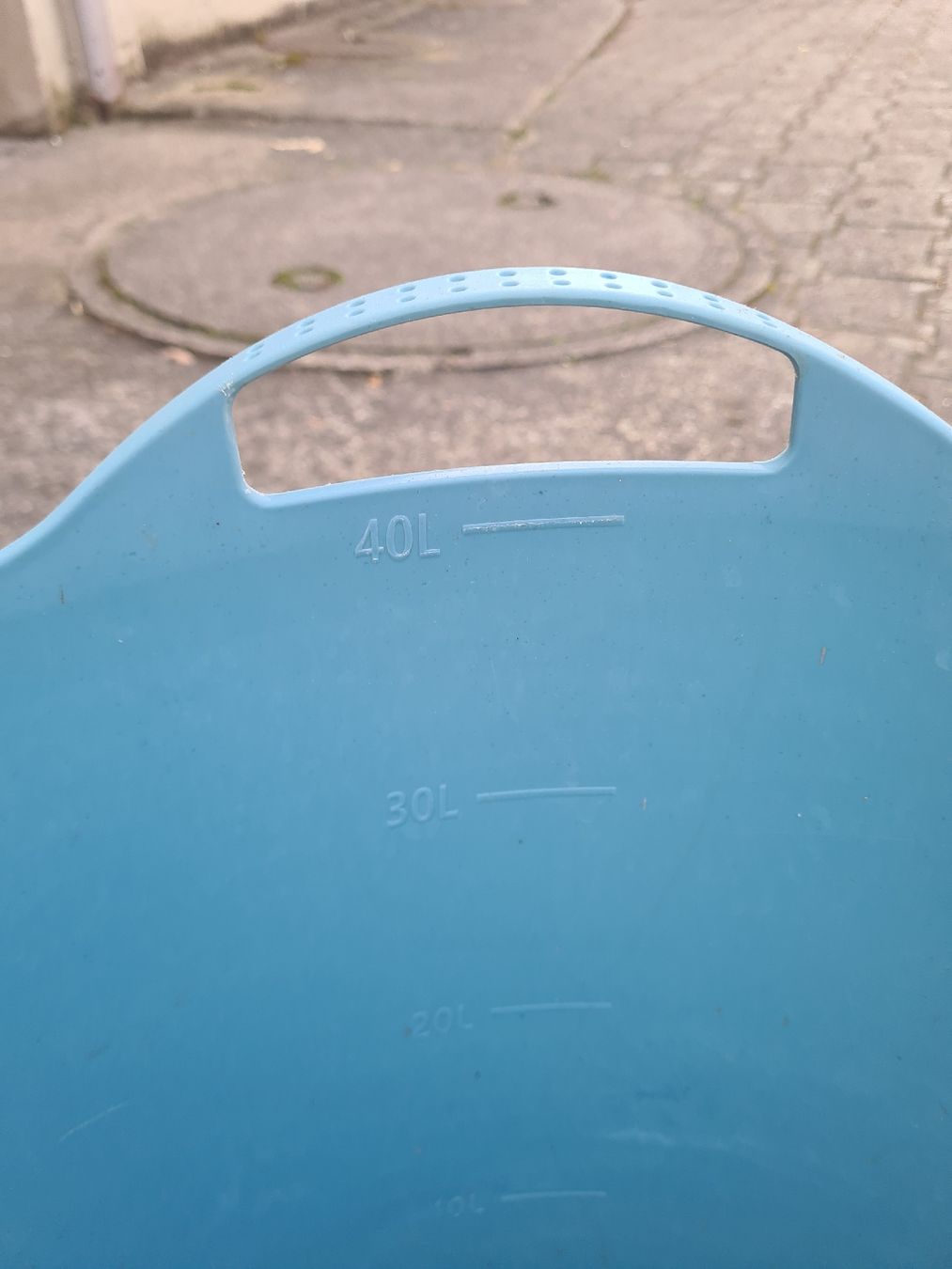 Altro per la casa: Gartenkorb/ Tragekorb flexibel, 40L,  blau – Usato da Villmergen venduto da Conny_86 2