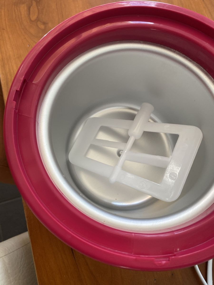 Primotecq Küchengeräte: Fust Primotecq Glacemaschine – Gebraucht aus Wohlen b. Bern von  2