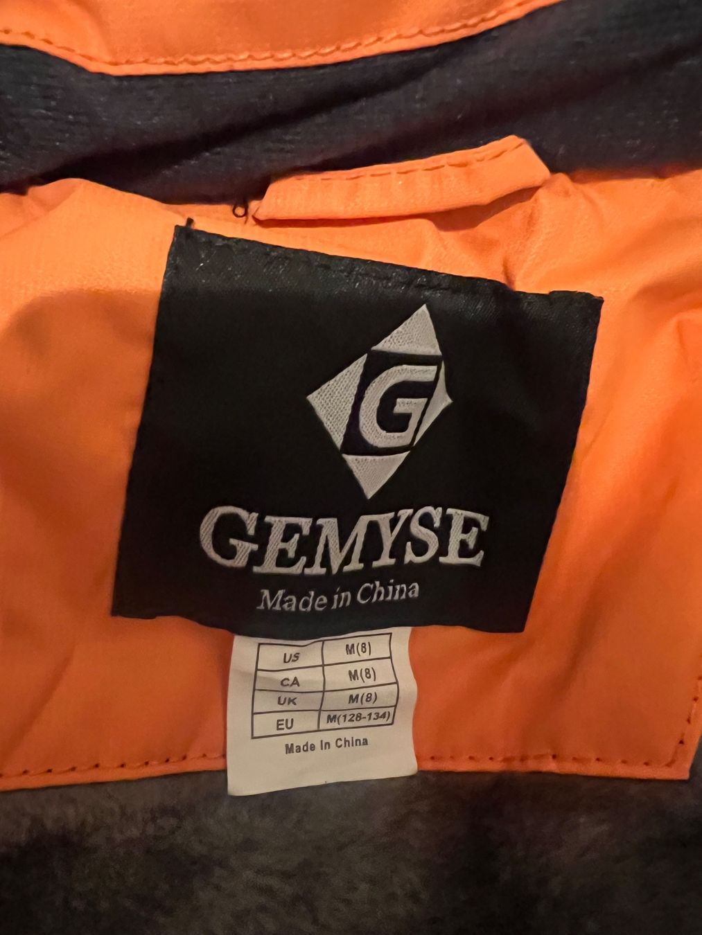 Skis: Ensemble de ski Columbia 8 ans avec bottes – Gebraucht aus Crans-Montana von Boubou123 3