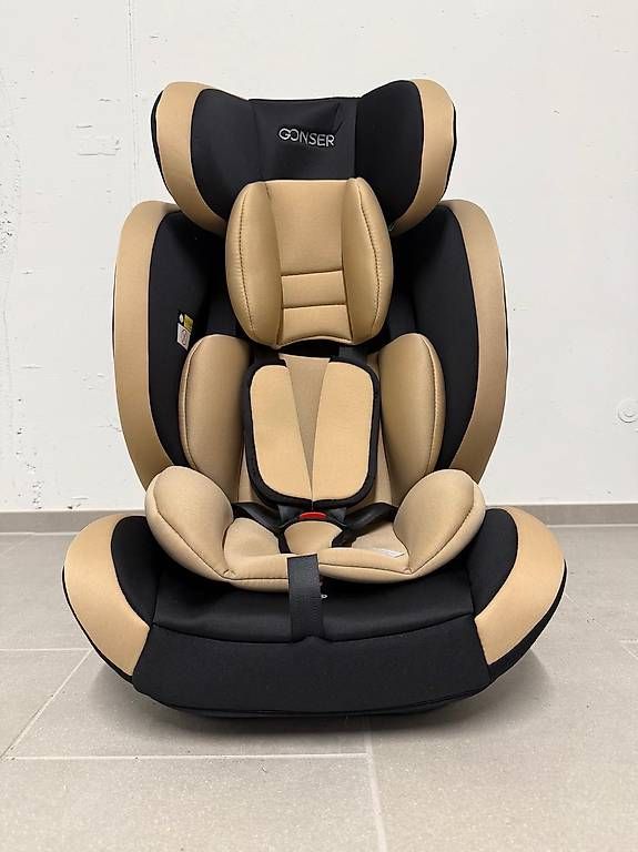 Seggiolini per auto: Kindersitze ungebraucht – Usato da Oberengstringen venduto da nad_2hm5 1