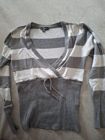 Pullover gestreift grau/hellgrau Grösse M
