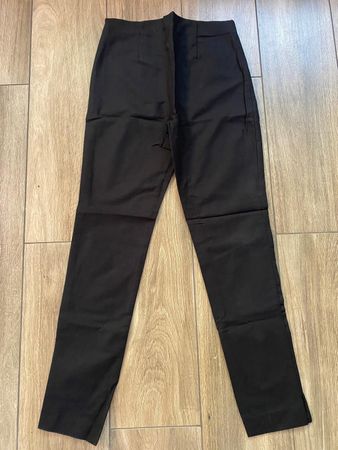 Zara Damen-Hose (Grösse 36) – Sehr guter Zustand! 👖
