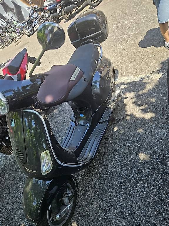 Piaggio Scooter: Vendo scooter vespa piaggio 125 – Usato da Lugaggia venduto da Beppecap