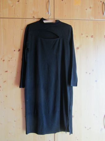 Robe noire trés élégante L