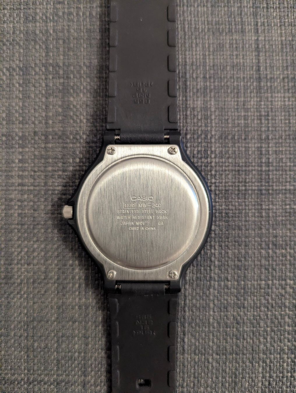 Casio Orologi: Casio Armbanduhren MW-240-4BVDF – Usato da Fribourg venduto da balzabalza 2