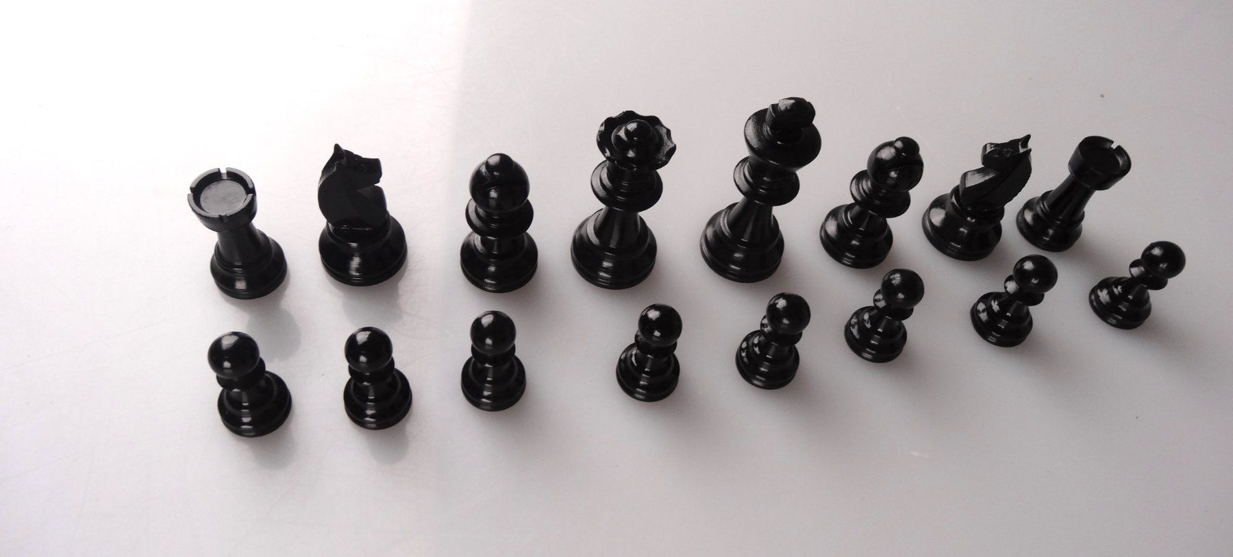 Giochi: STAUNTON Schachfiguren Set – Usato da Volketswil venduto da brockipfannenstil 4