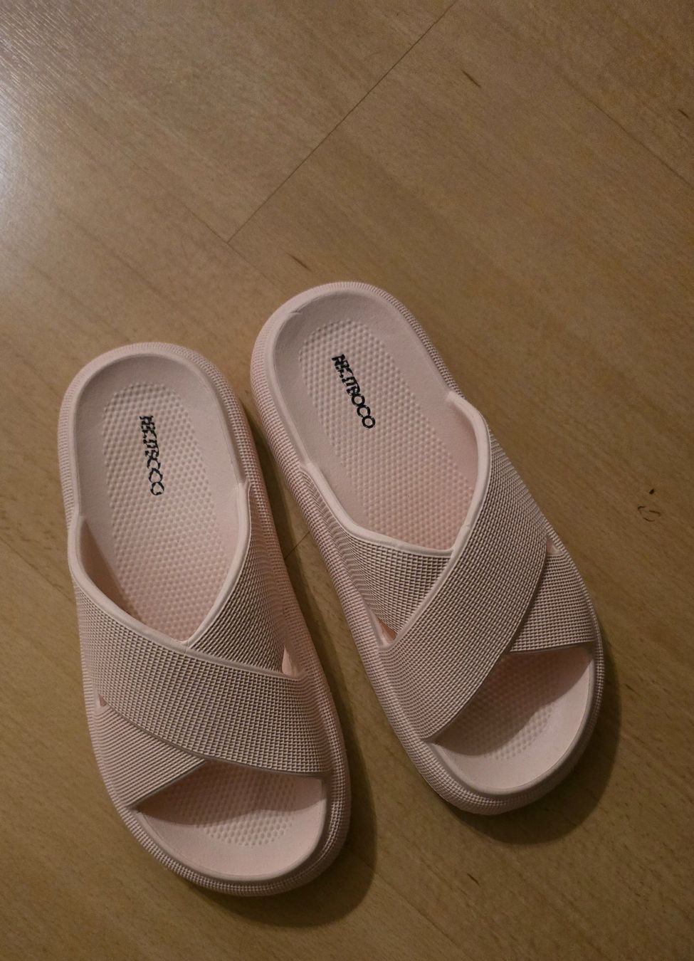 Scarpe da donna: Badeschuhe Freizeitschuhe Gr. 38/39 – Nuovo (secondo la descrizione) da Sursee venduto da M_Z