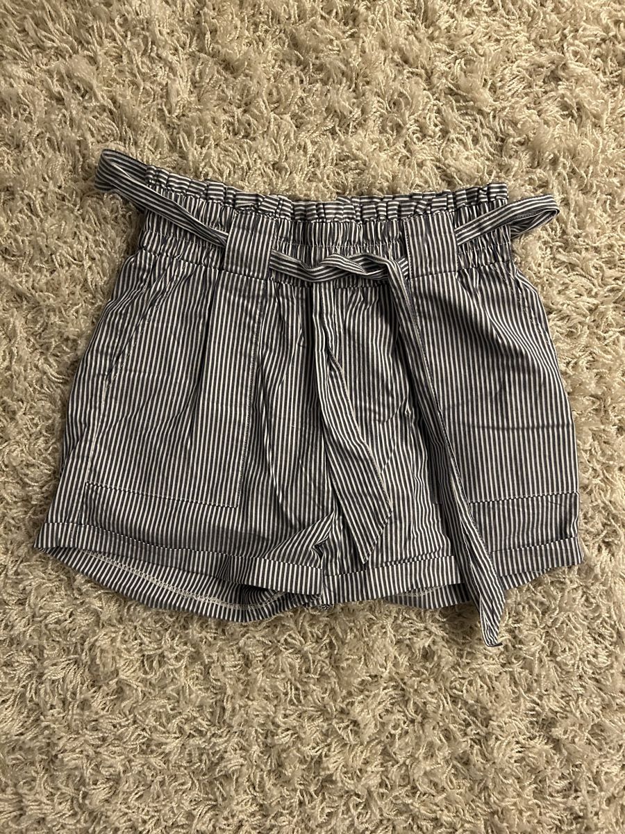 Hosen: Shorts Gr. M – Gebraucht aus Merenschwand von ___niggi___